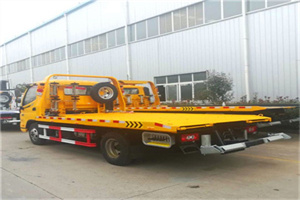 信丰附近拖车救援搭电